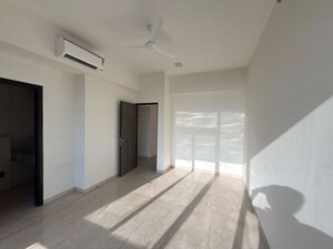 4 BHK Apartment For Rent in Piramal Mahalaxmi, Mahalaxmi