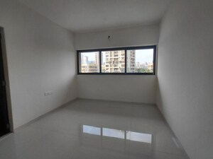 Room in 2.5 BHK Apartment at Lotus Sky Garden, Malad West – for Rent