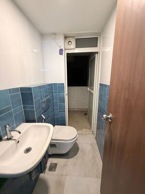 Bathroom in 1.5 BHK Apartment at Lodha Amara, Kolshet Road – for Sale