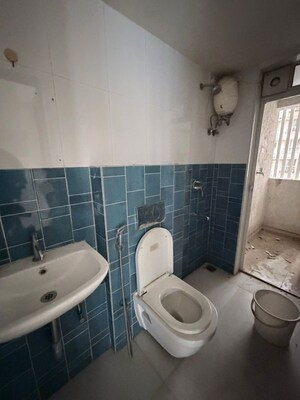 Bathroom in 1.5 BHK Apartment at Lodha Amara, Kolshet Road – for Sale