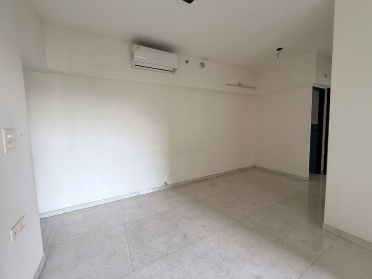 Room, lodha-amara 1.5 Bedroom 551 Sq.Ft. Apartment In Kolshet Road Thane 10443535