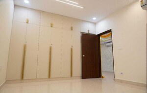 Room in 4 BHK Apartment at NCC Urban One, Narsingi – for Rent