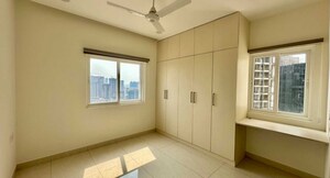 Room in 3 BHK Apartment at Prestige Beverly Hills, Kokapet – for Rent