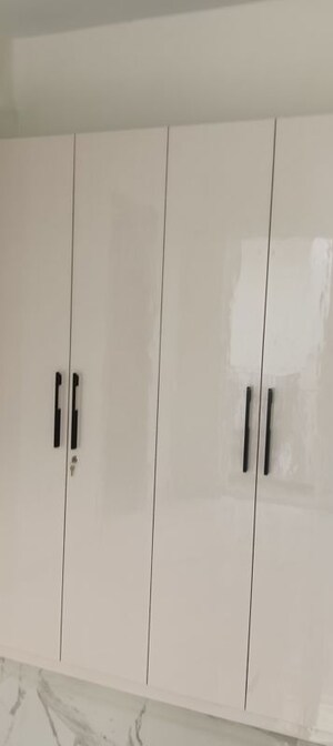 Furnished Amenities in 2.5 BHK Builder Floor at Smart World Gems, Sector 89 – for Rent