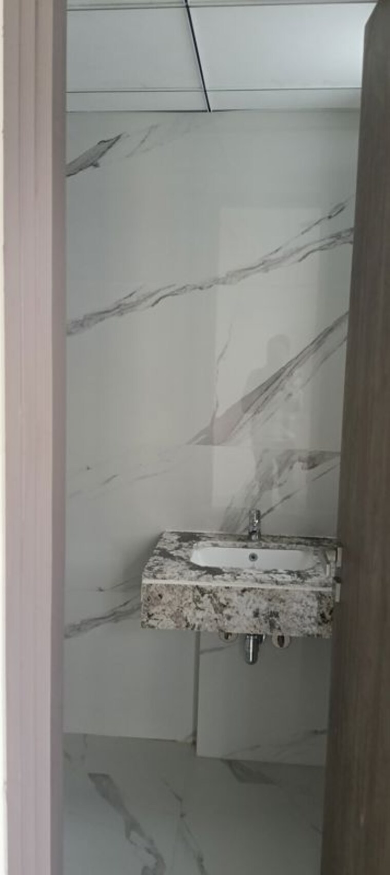 Bathroom, smart-world-gems 2.5 Bedroom 1160 Sq.Ft. Builder Floor In Sector 89 Gurgaon 10443594