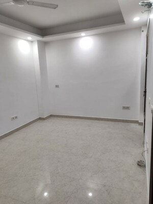 Room in 3 BHK Independent House at Raj Nagar Extension – for Rent