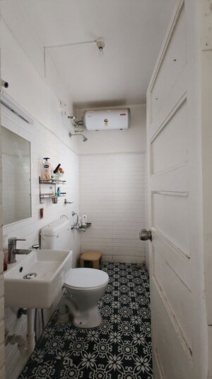 Bathroom in 4 BHK Independent House at Adarsh Colony – for Rent