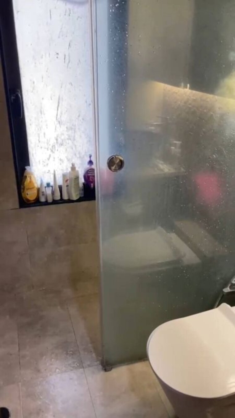 Bathroom, azad-nagar-sangam-chs-andheri 2 Bedroom 900 Sq.Ft. Apartment In Andheri West Mumbai 10443633