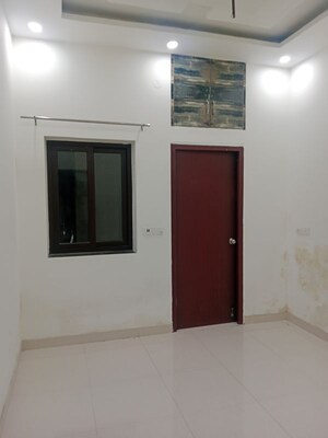 Room in 2 BHK Builder Floor at Sector 25 Phase 1 – for Rent