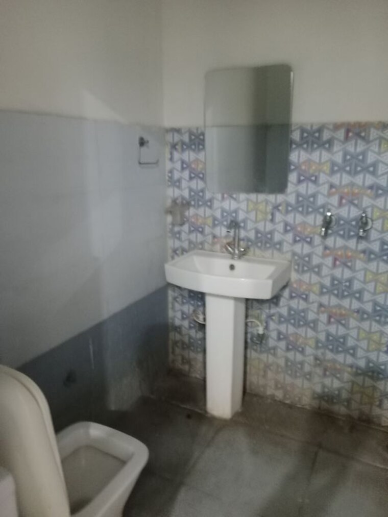 Bathroom, sector 25 phase 1 2 Bedroom 1050 Sq.Ft. Builder Floor In Sector 25 Phase 1 Panipat 10443637
