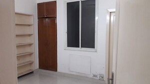 Room in 3 BHK Apartment at Smart World Orchard, Sector 61 – for Rent