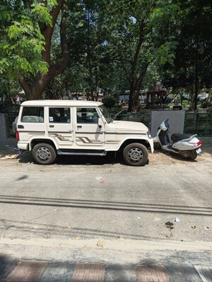 Parking in 2 BHK Builder Floor at Sector 31 – for Rent