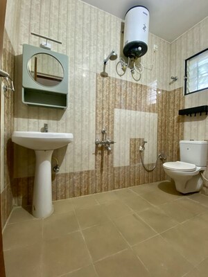 Bathroom in 3 BHK Apartment at Jayanagar – for Rent