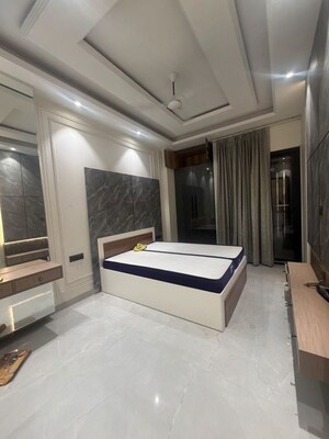 Living Room in 3 BHK Builder Floor at Ardee City, Sector 52 – for Rent