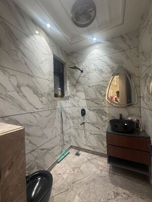 Bathroom in 3 BHK Builder Floor at Ardee City, Sector 52 – for Rent