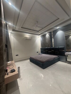 Bedroom in 3 BHK Builder Floor at Ardee City, Sector 52 – for Rent