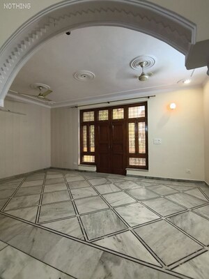 Room in 2 BHK Builder Floor at Sector 15 – for Rent