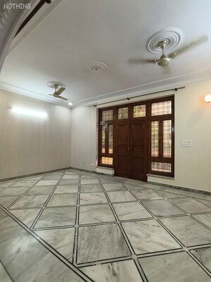 Room in 2 BHK Builder Floor at Sector 15 – for Rent