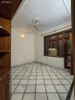 Room in 2 BHK Builder Floor at Sector 15 – for Rent