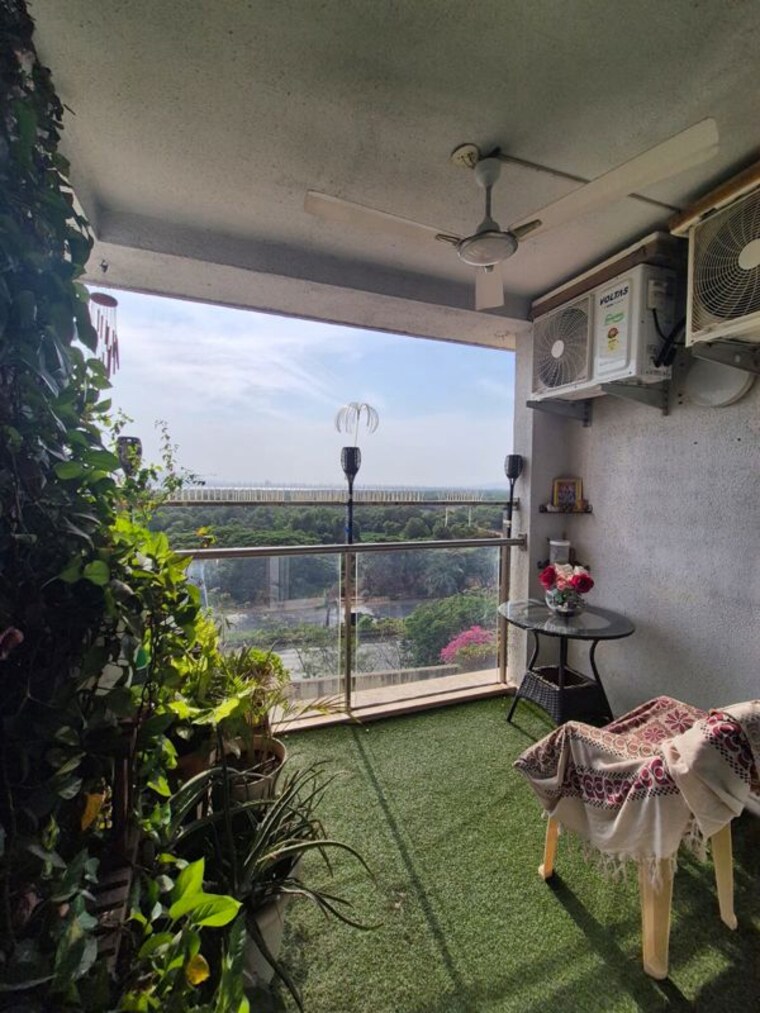 Balcony, the-wadhwa-palm-beach-residency 2.5 Bedroom 1545 Sq.Ft. Apartment In Nerul Sector 4 Navi Mumbai 10311395