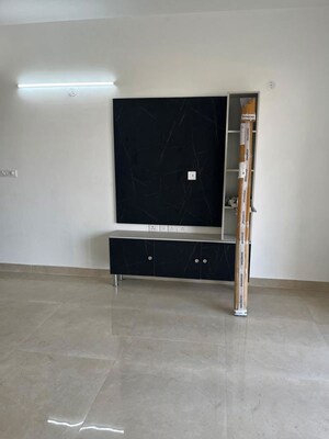 Room in 2 BHK Apartment at Signature Global The Roselia, Sector 95a – for Sale