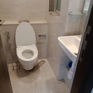 Bathroom in 1 BHK Apartment at Hiranandani Gardens, Powai – for Sale