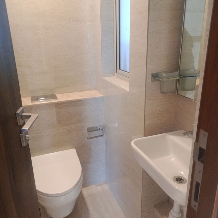 Bathroom, hiranandani-regent-hill 1 Bedroom 379 Sq.Ft. Apartment In Powai Mumbai 10443748