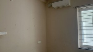 Furnished Amenities in 3 BHK Apartment at Madhapur – for Rent