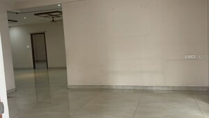 Room in 3 BHK Apartment at Madhapur – for Rent