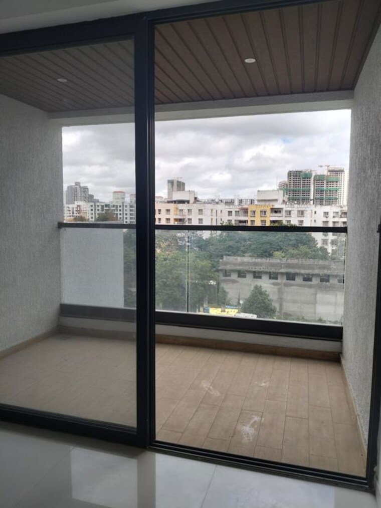 Balcony, majestique-signature-towers-phase-1 2 Bedroom 842 Sq.Ft. Apartment In Balewadi Pune 10443755