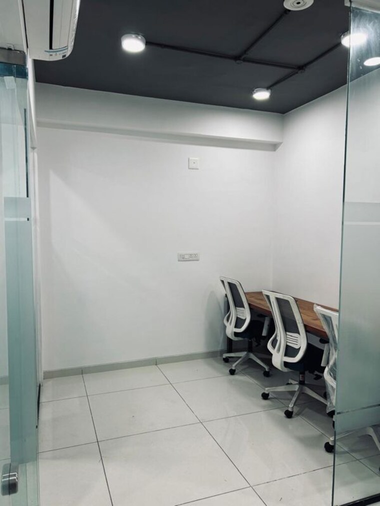 undefined, gota Commercial Office Space 713 Sq.Ft. In Gota Ahmedabad 10443875