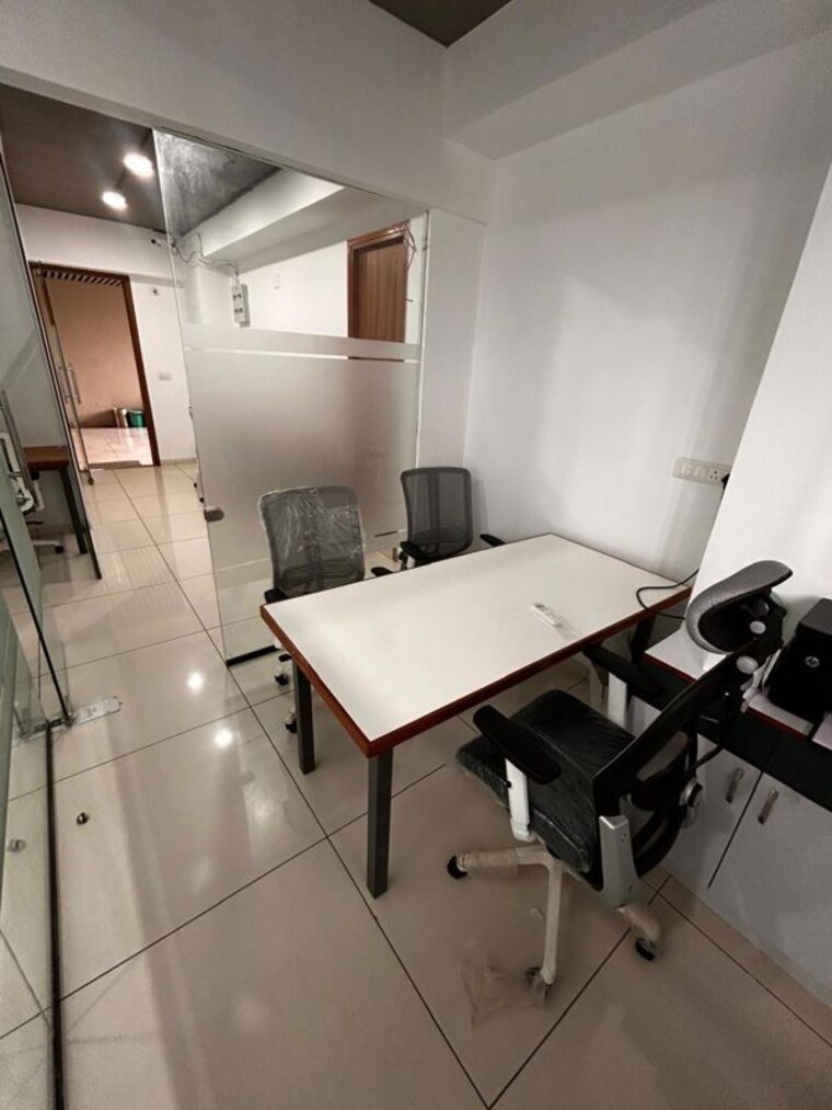 Team Area, gota Commercial Office Space 713 Sq.Ft. In Gota Ahmedabad 10443875