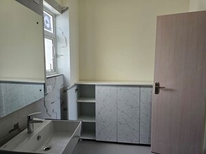 Bathroom in 4 BHK Apartment at Emaar Emerald Floors, Sector 65 – for Sale
