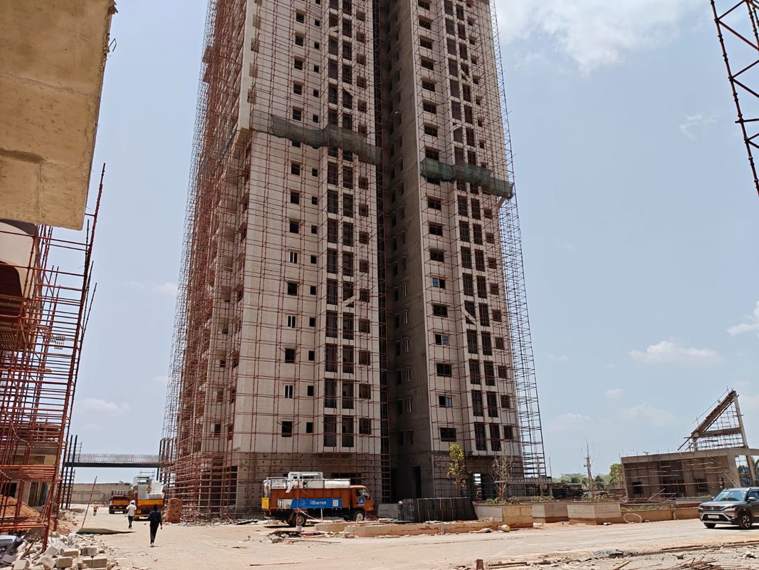 3 BHK + Pooja Room 2520 Sq.Ft. Apartment in Rajapushpa Imperia