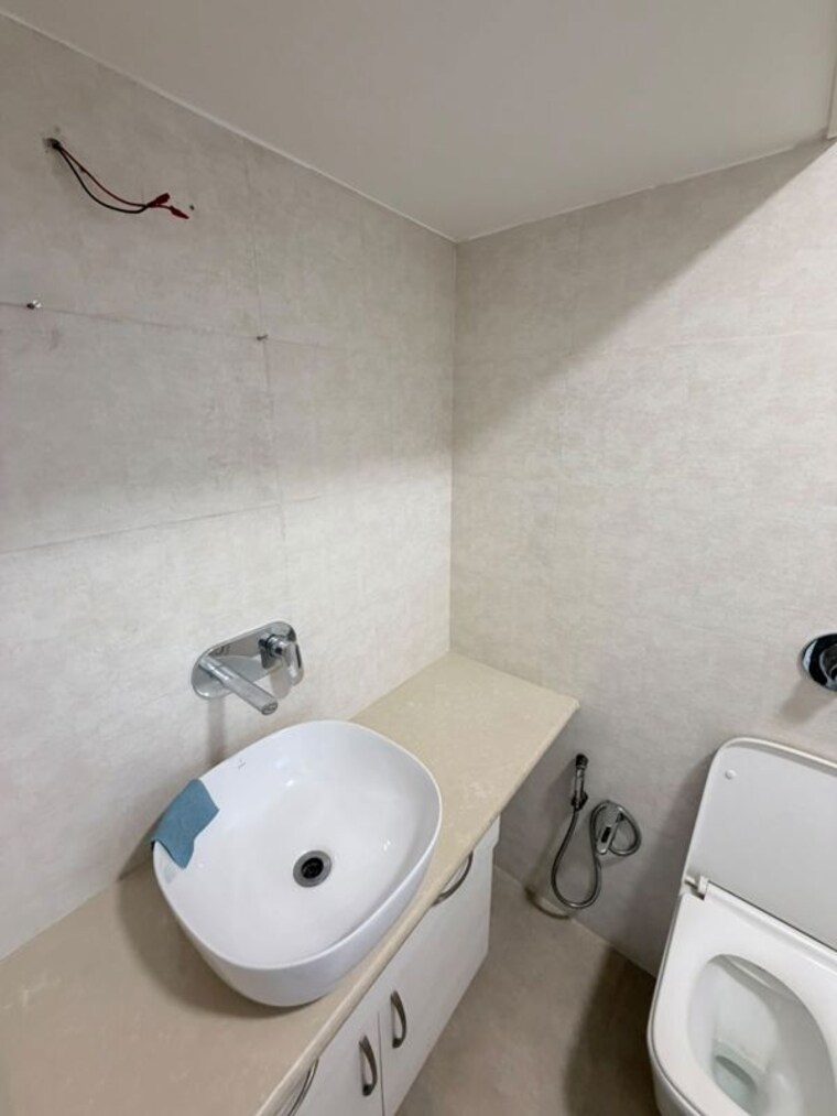 Bathroom, vireshwer-ashish 1 Bedroom 420 Sq.Ft. Apartment In Vile Parle West Mumbai 10443937
