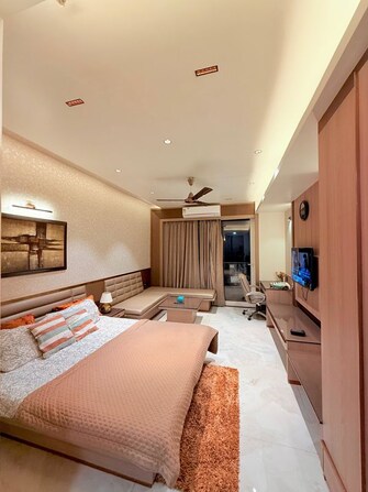 Studio  600 Sq.Ft. Apartment in Gaur City Center