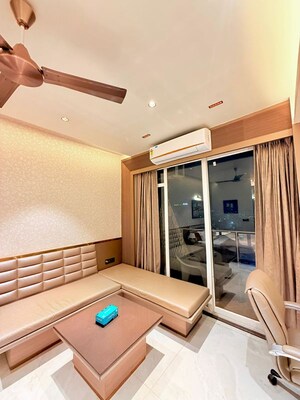 Team Area in Studio Apartment at Gaur City Center, Sector 4 Greater Noida – for Rent