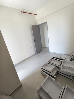 Room in 2 BHK Apartment at Damji Shamji Mahavir Spring Tulip Phase 1, Pokhran Road No Two – for Sale