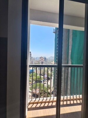 Room in 2 BHK Apartment at Damji Shamji Mahavir Spring Tulip Phase 1, Pokhran Road No Two – for Sale