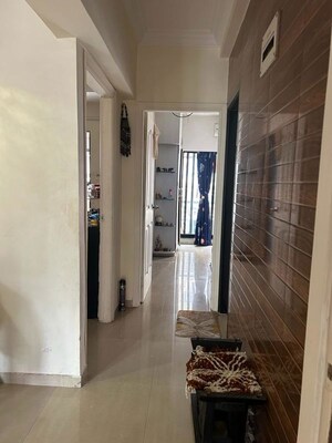 Room in 2 BHK Apartment at Lalani Valentine Apartment, Malad East – for Rent