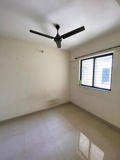 1 BHK Apartment For Rent in Lodha Palava Crown