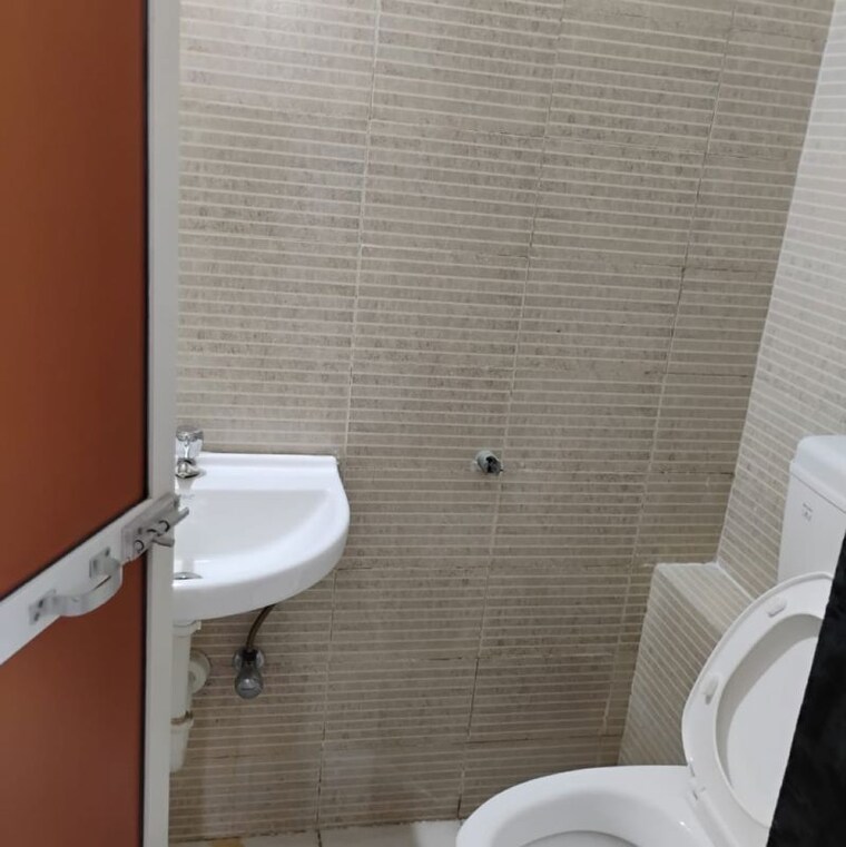 Bathroom, db-realty-orchid-ozone 2 Bedroom 878 Sq.Ft. Apartment In Ketkipada Mumbai 10444014