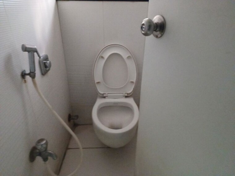 Bathroom, marathon-nextgen-innova Commercial Office Space 1760 Sq.Ft. In Lower Parel Mumbai 10444018