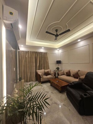 Living Room in 2 BHK Builder Floor at Sector 57 – for Rent