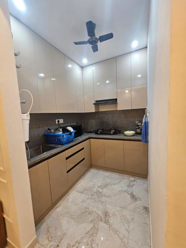 Kitchen, sector 57 2 Bedroom 1200 Sq.Ft. Builder Floor In Sector 57 Gurgaon 10444045
