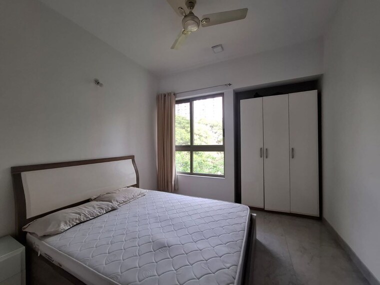 Room, hiranandani-meadows 2.5 Bedroom 1100 Sq.Ft. Apartment In Manpada Thane 10444060
