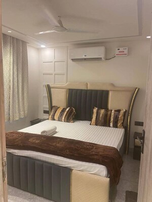 Bedroom in 2 BHK Apartment at Saket – for Rent