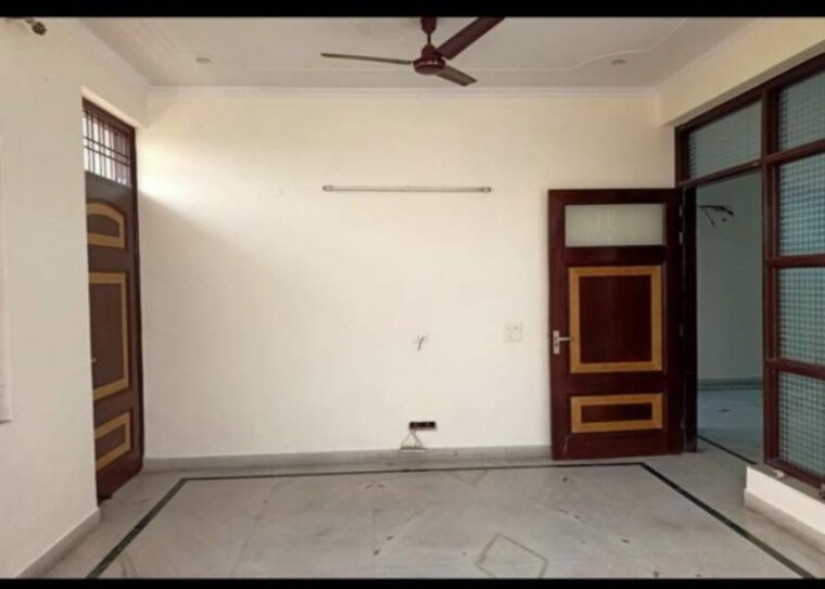 Room, vasundhara sector 1 3 Bedroom 1180 Sq.Ft. Builder Floor In Vasundhara Sector 1 Ghaziabad 10444103