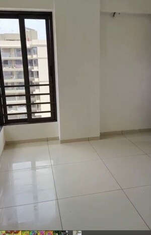 Room in 3 BHK Apartment at Gota – for Rent
