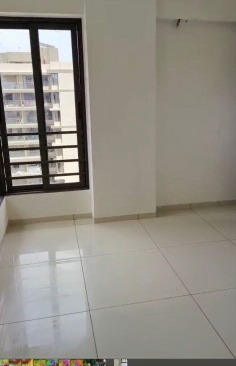Room, gota 3 Bedroom 207 Sq.Yd. Apartment In Gota Ahmedabad 10444081
